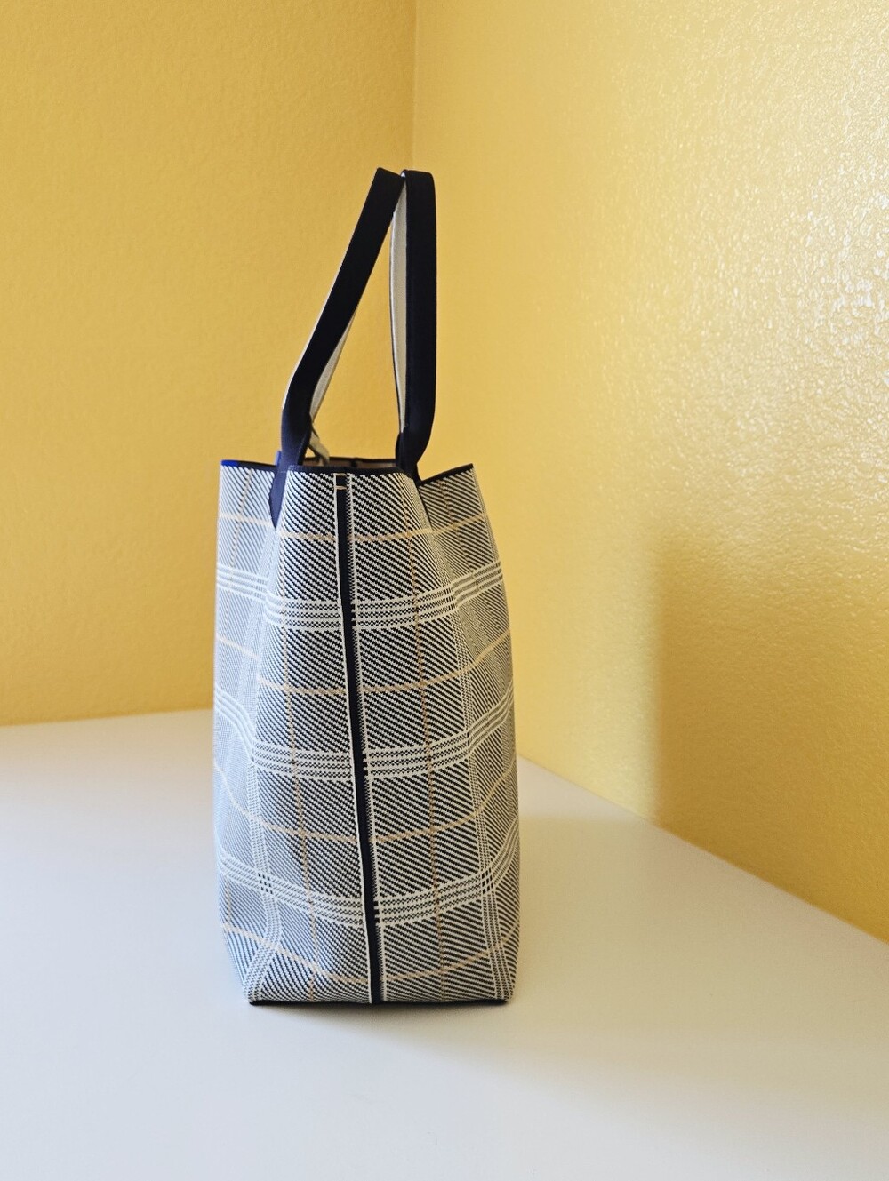 Rothy's The Lightweight Tote Bag In Glen Plaid Black Grey Yellow Tan Reversible - Picture 6 of 16